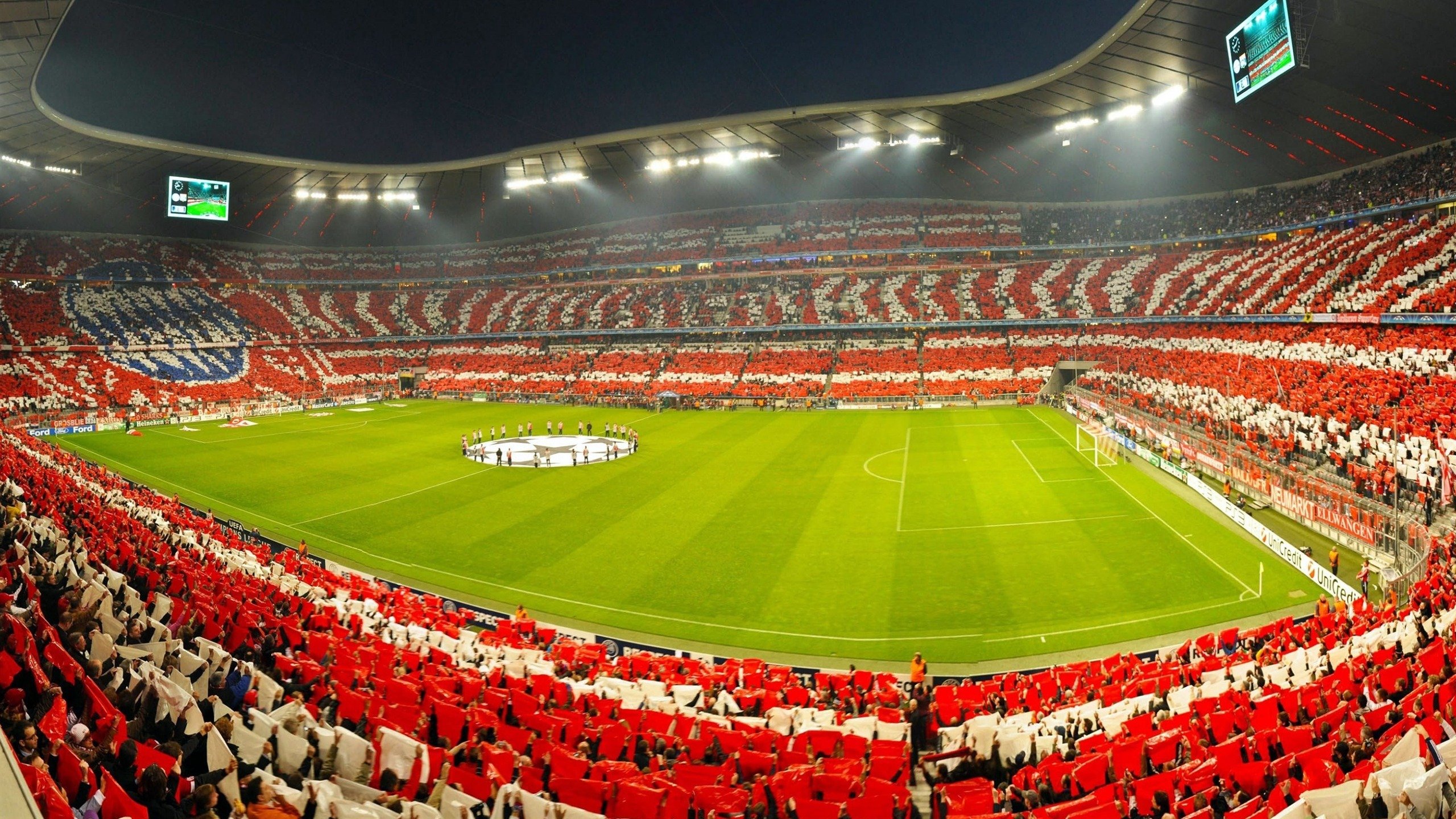 快速逼抢制造空档引爆进攻端